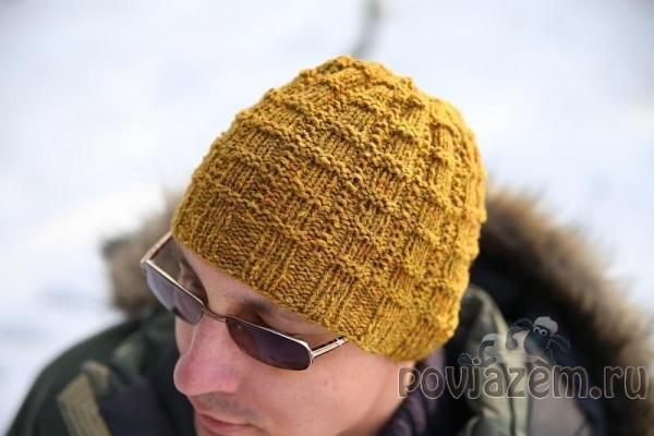 Шапка для мужчины спицами