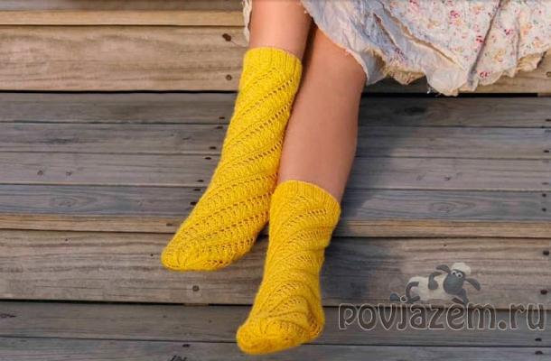 Носки спицами